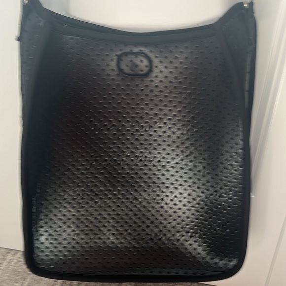 Messenger Bag in Black Neoprene - Picture 5 of 9